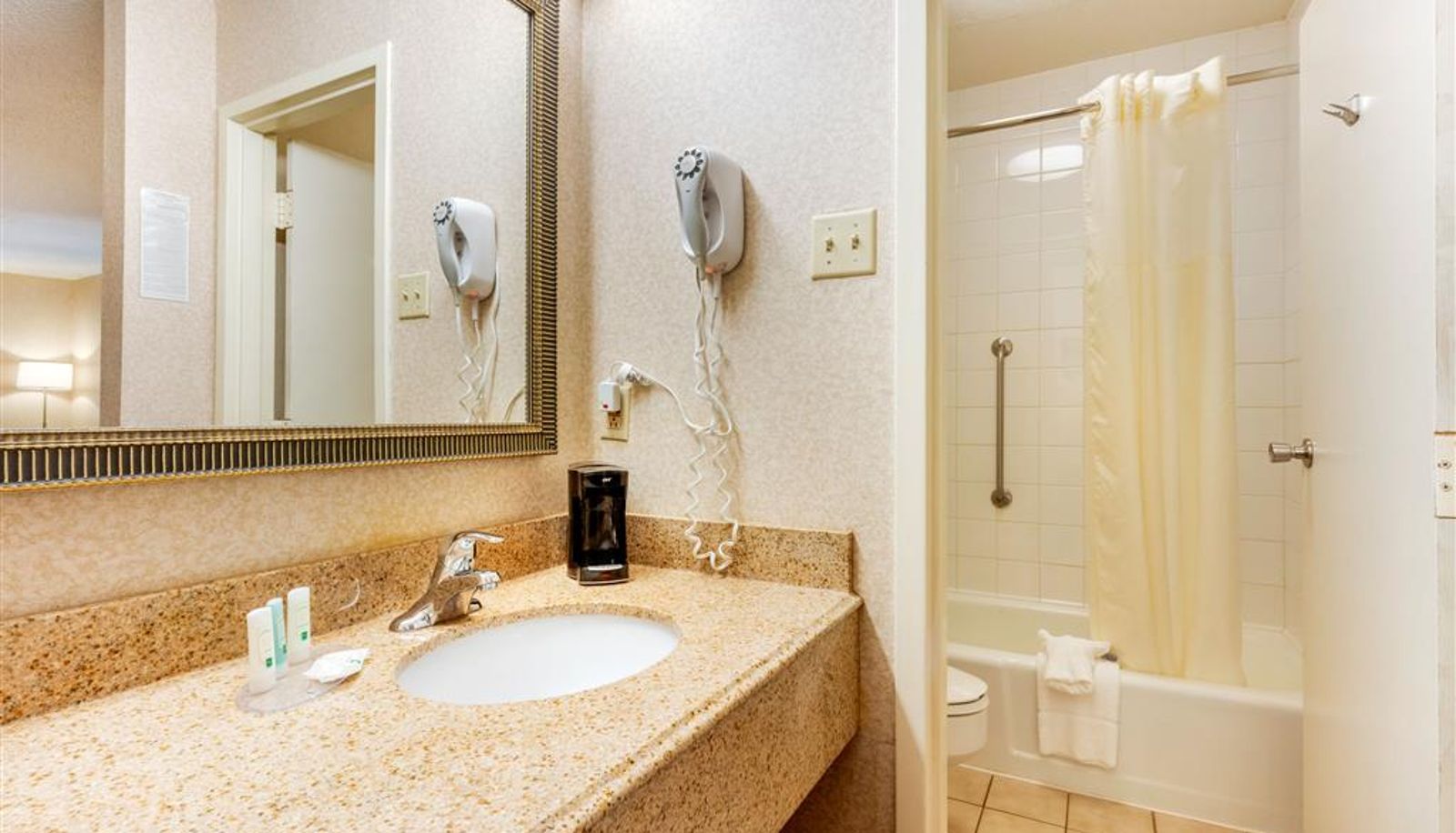 Room - Quality Inn Exit 4
