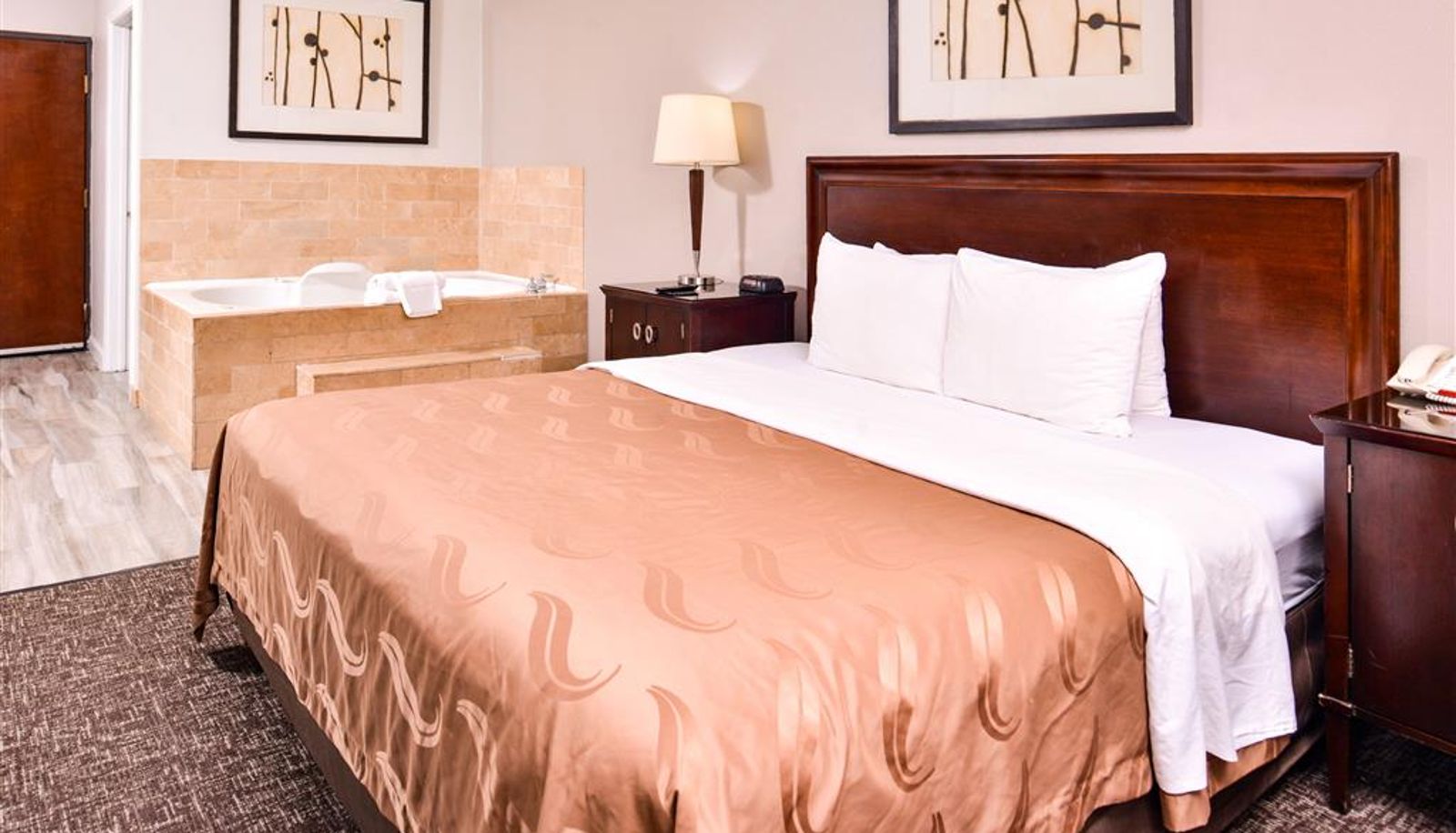 Zimmer - Quality Inn & Suites Beaumont