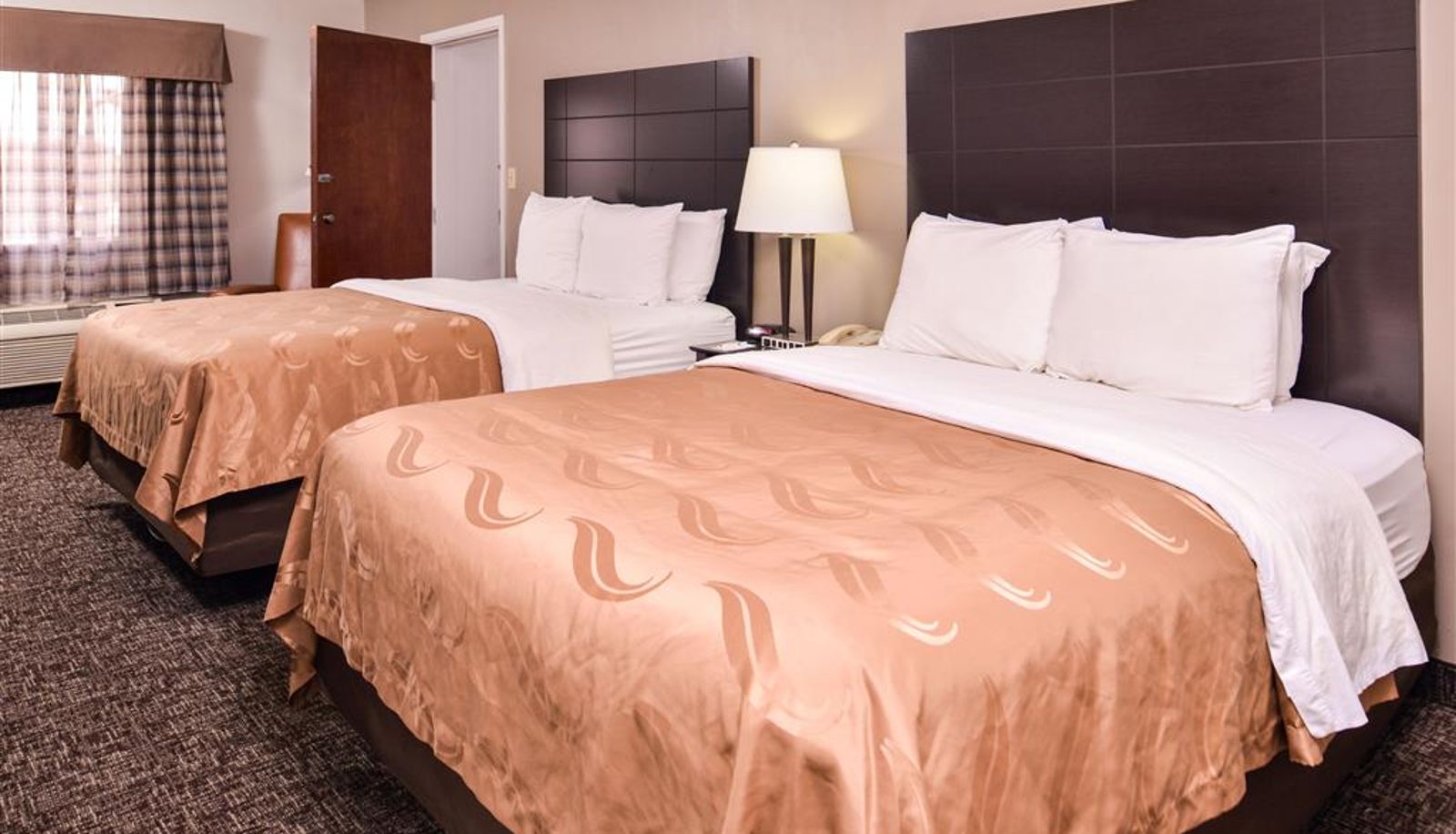 Zimmer - Quality Inn & Suites Beaumont
