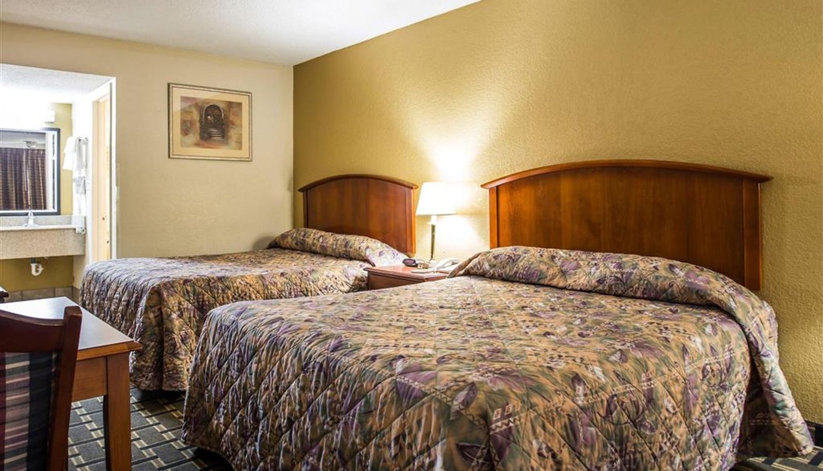 Room - Econo Lodge Salisbury South