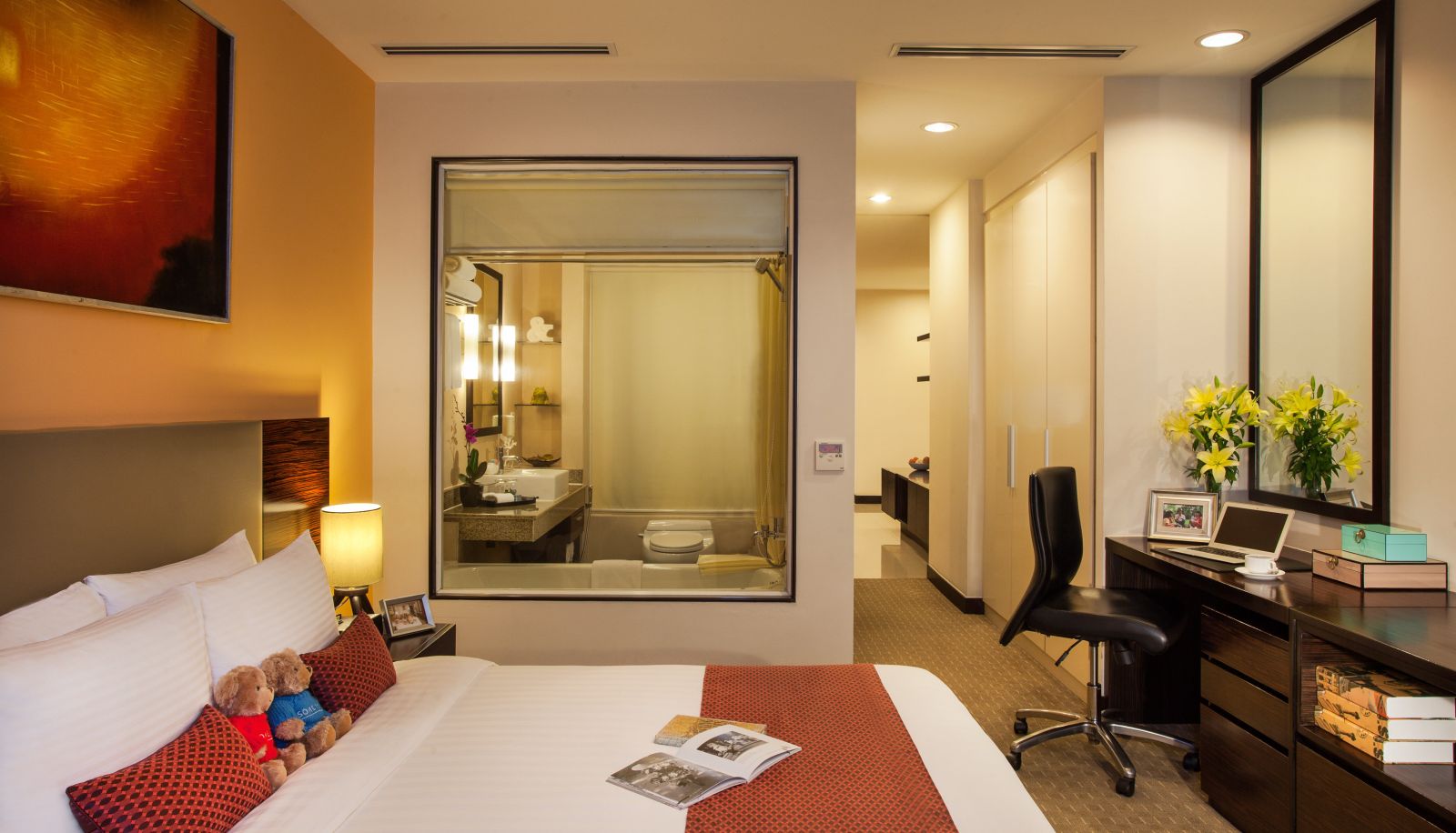 Zimmer - Somerset Hoa Binh Hanoi
