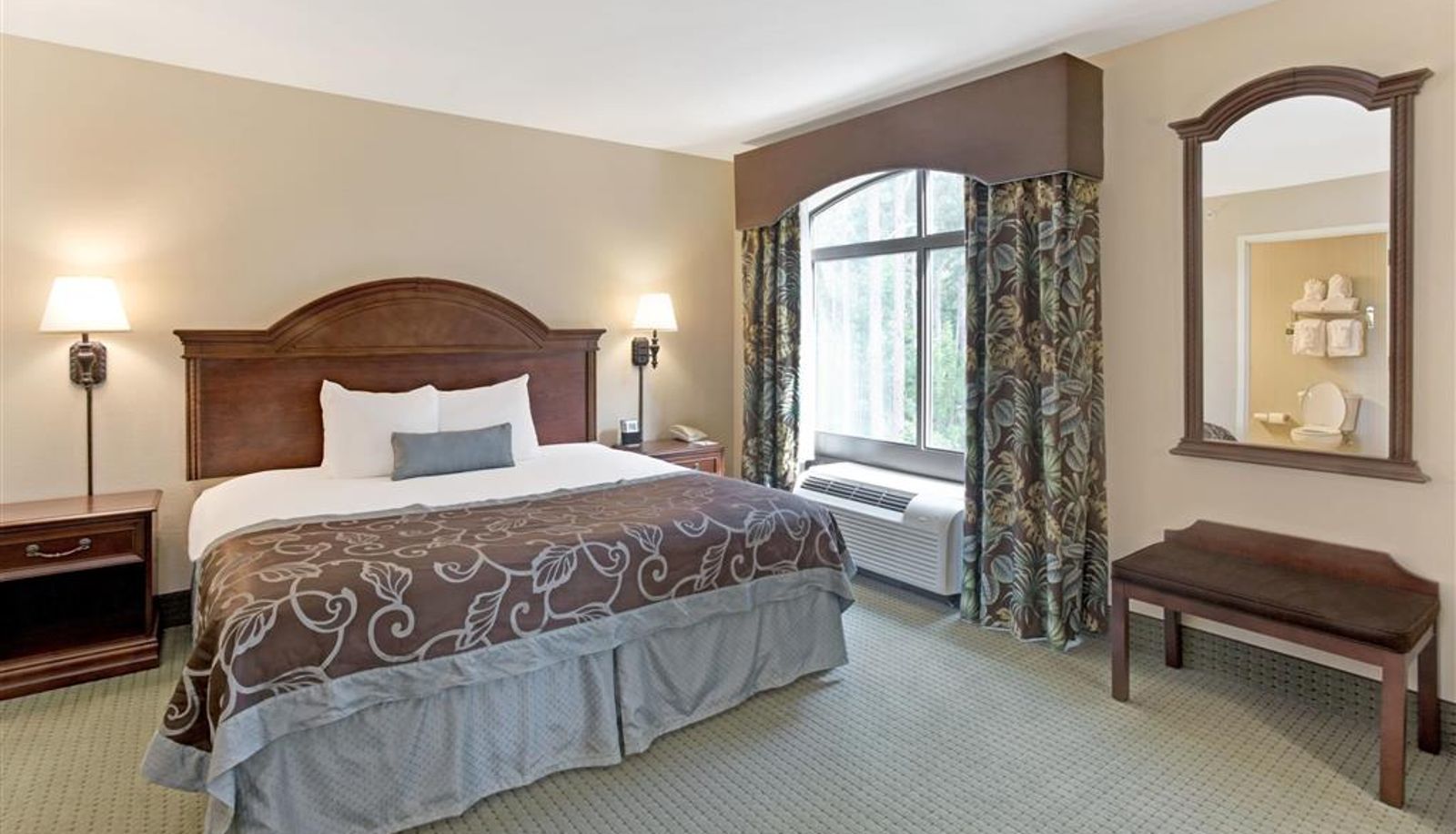 Zimmer - Wingate by Wyndham Charleston University Boulevard