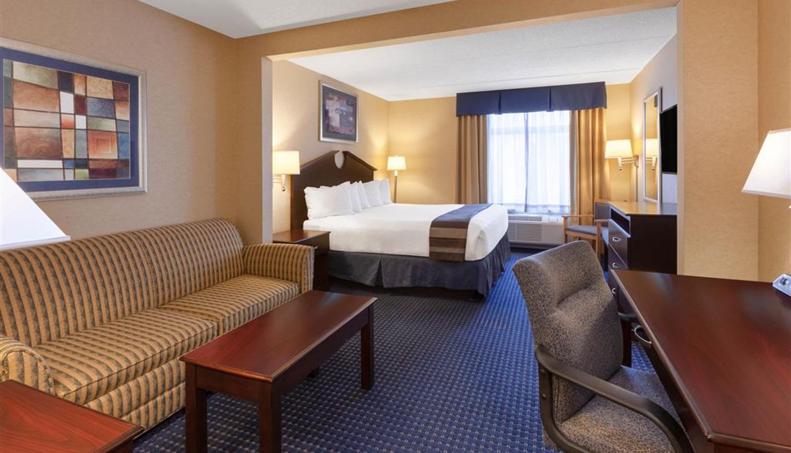 Zimmer - Wingate by Wyndham Erie
