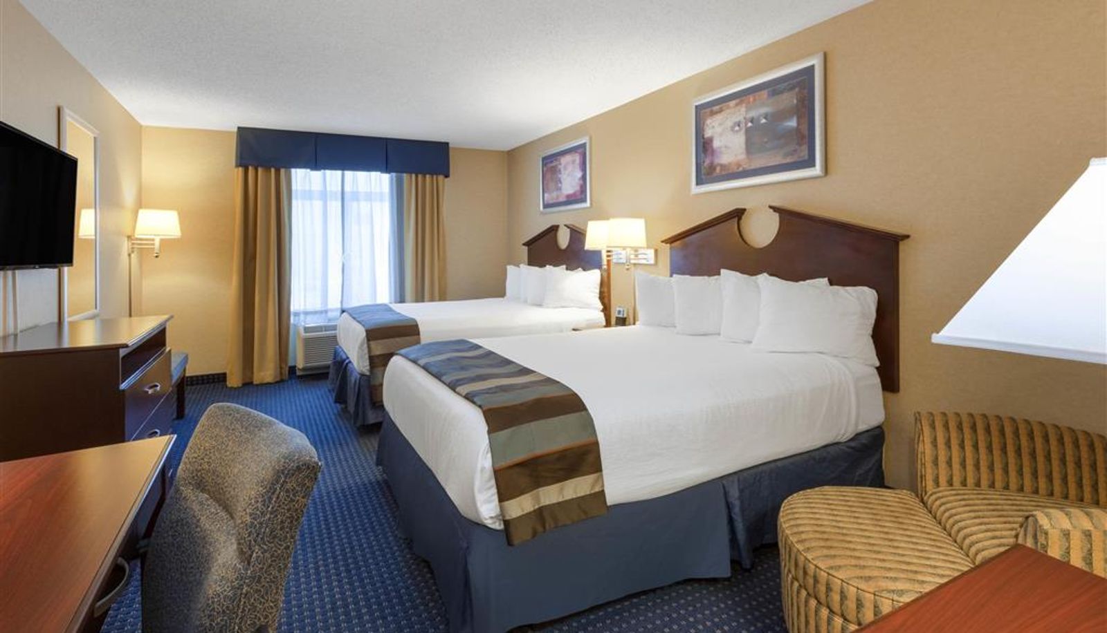 Zimmer - Wingate by Wyndham Erie
