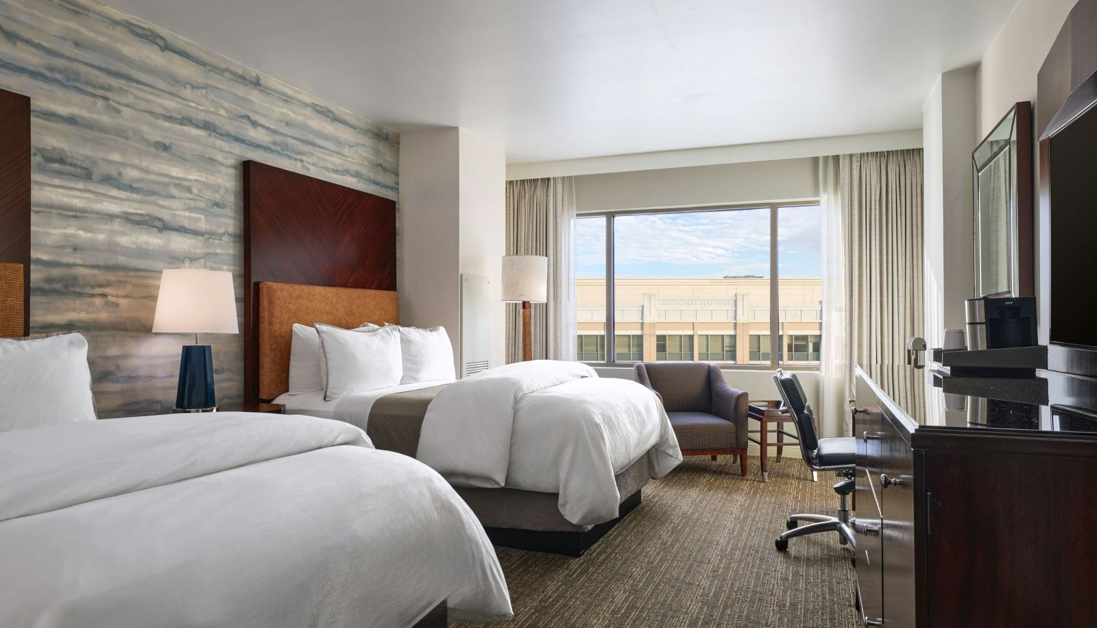 Zimmer - The Westin Washington National Harbor