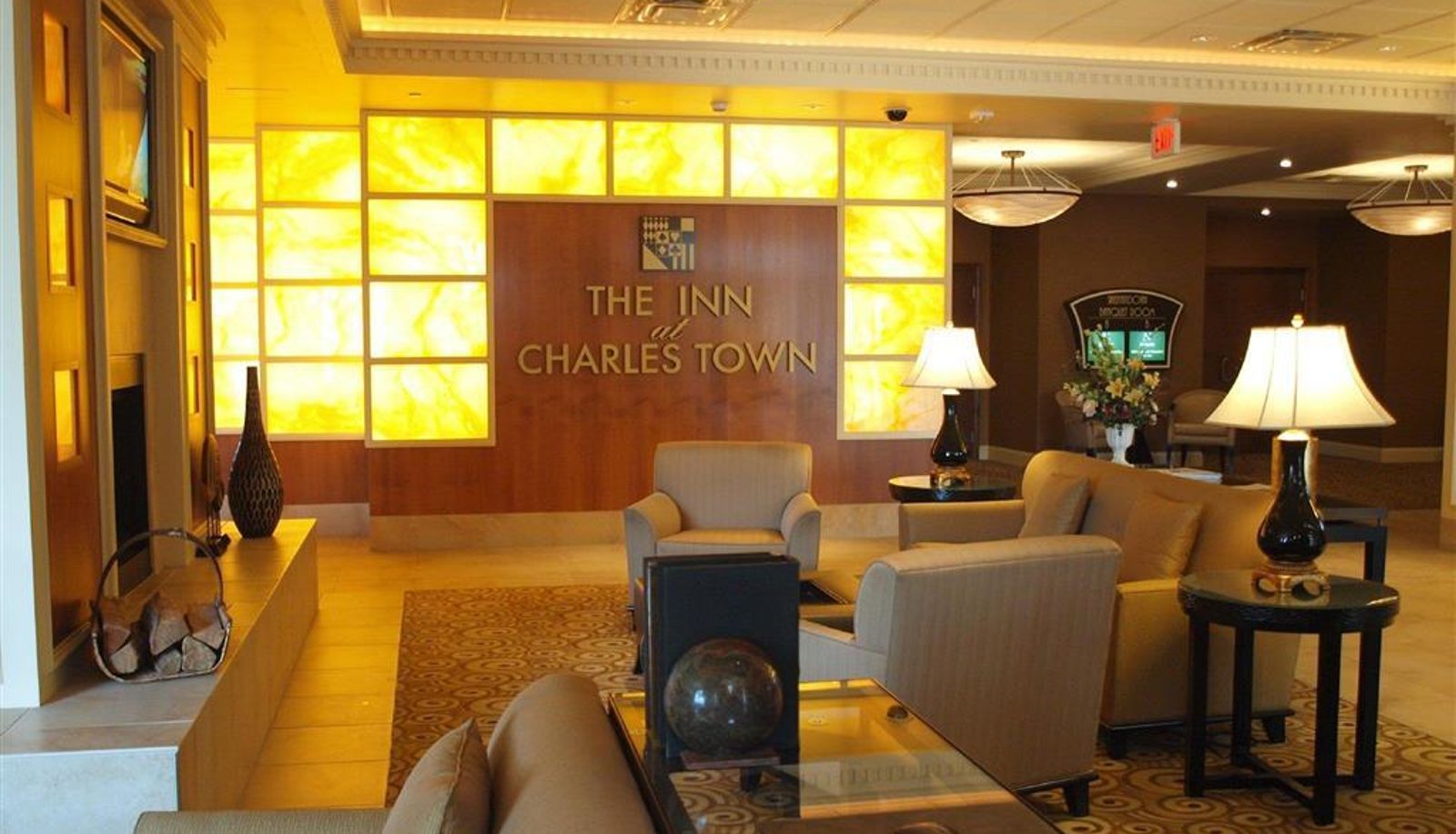 Lobby - The Inn at Charles Town
