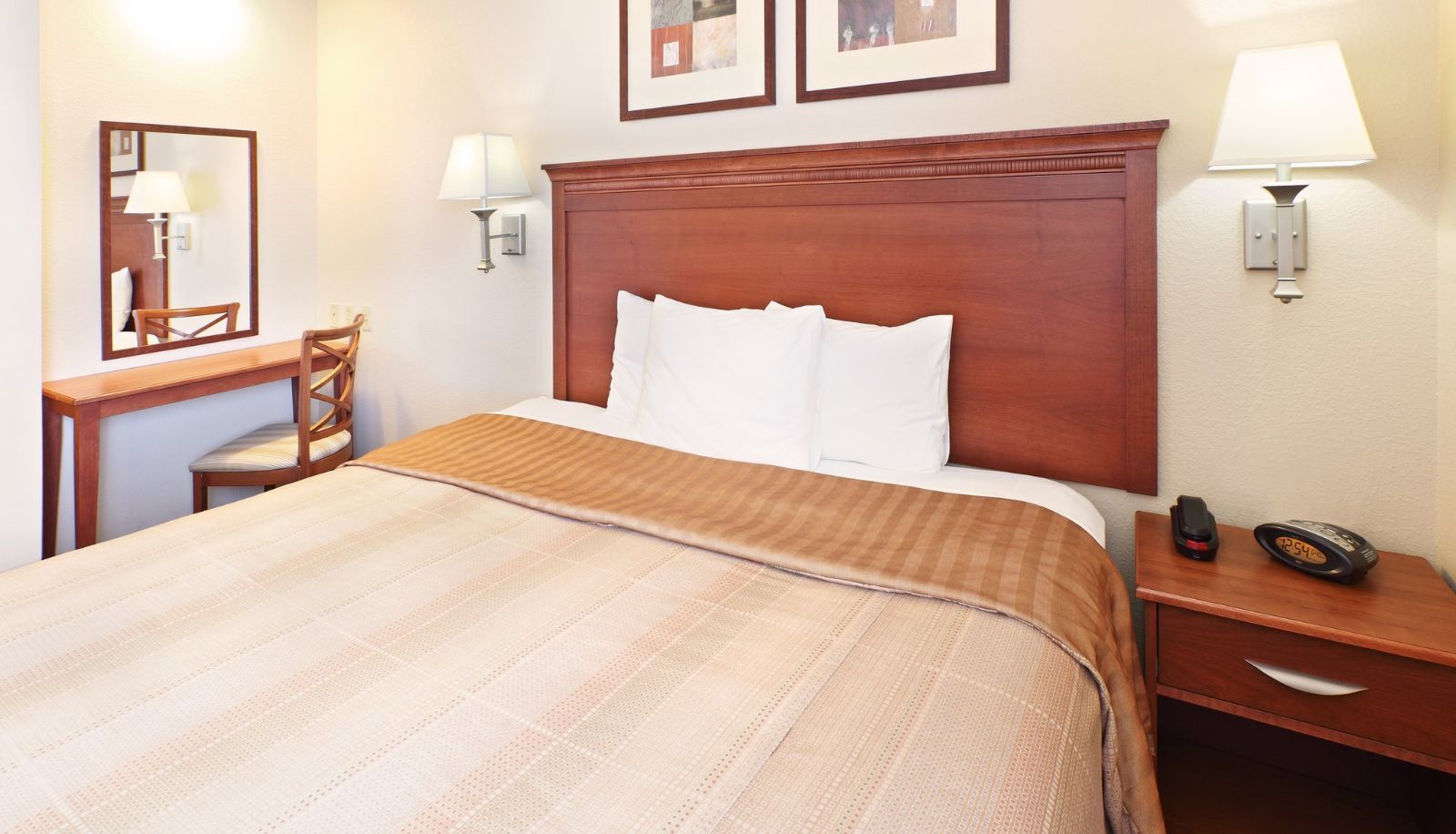 Room - Candlewood Suites FAYETTEVILLE-UNIV OF ARKANSAS by IHG