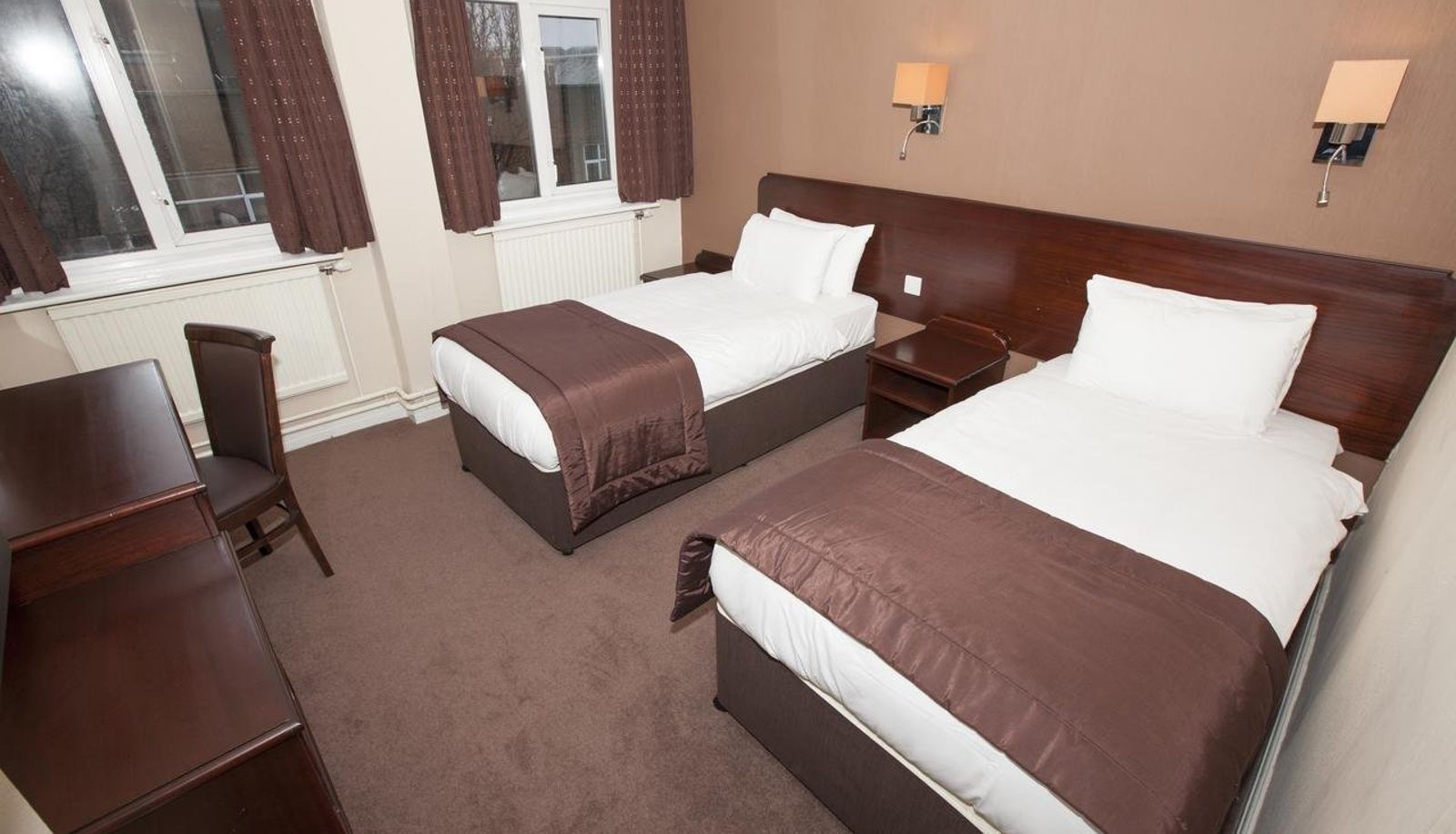 Room - Dolphin SA1 Hotel