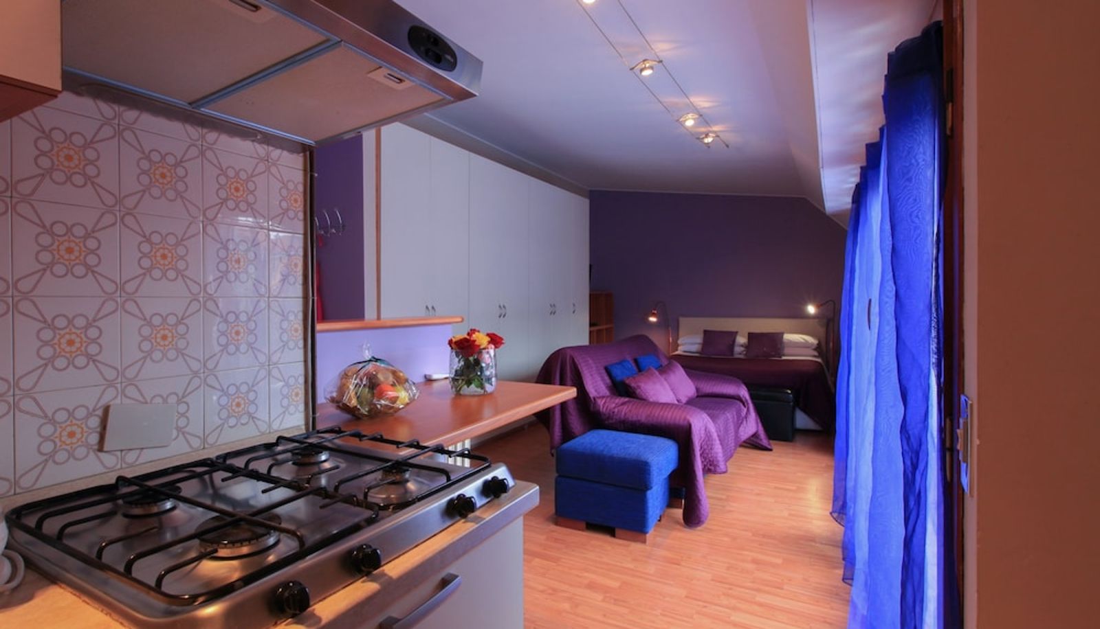 Info - Residence House Aramis Down Town