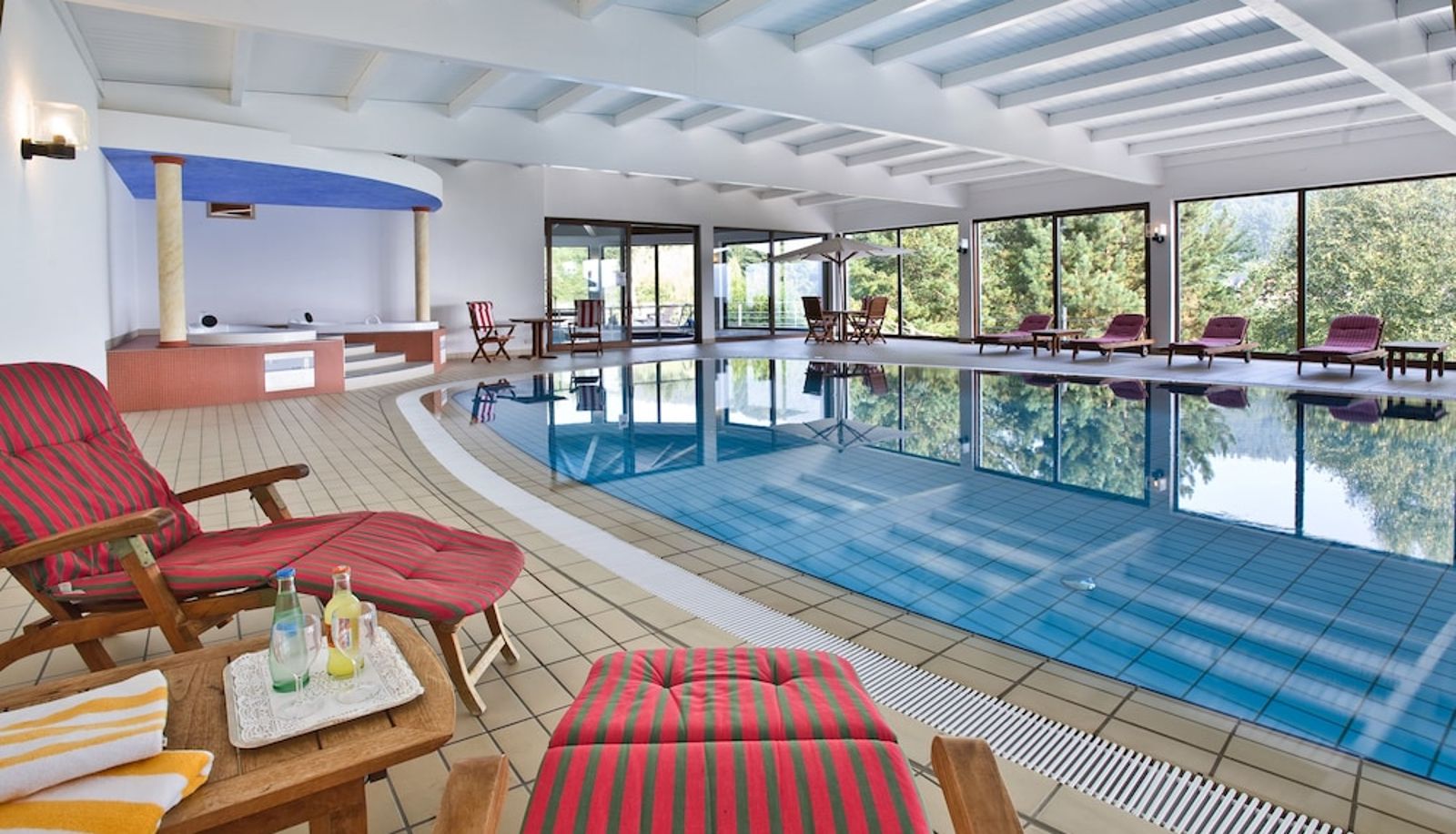 Pool - Eden au Lac