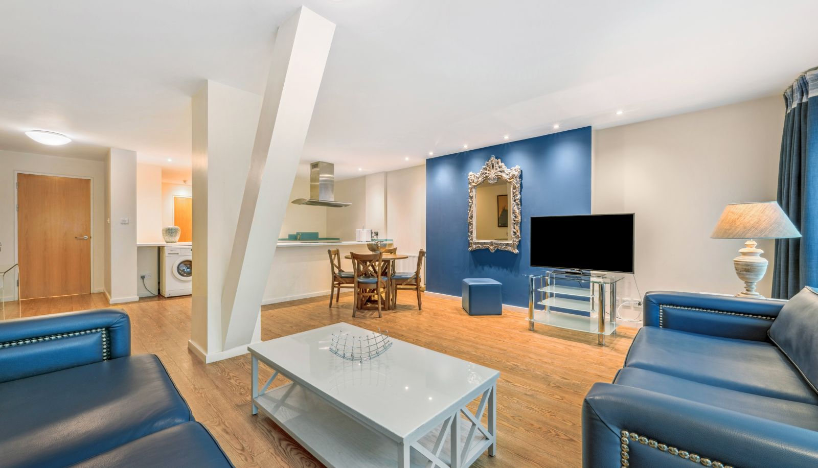 Room - Princes Street Suites
