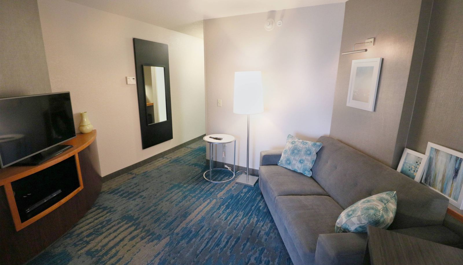 Room - Fairfield Inn and Suites by Marriott Des Moines Airport