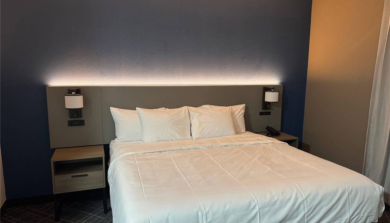 Room - Comfort Inn & Suites Memphis Germantown