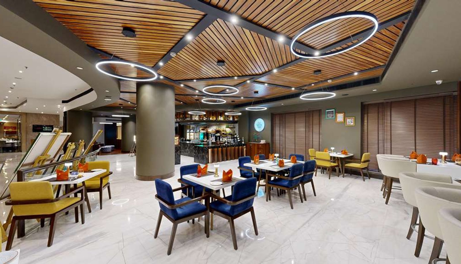 Bar - RADISSON GURUGRAM UDYOG VIHAR