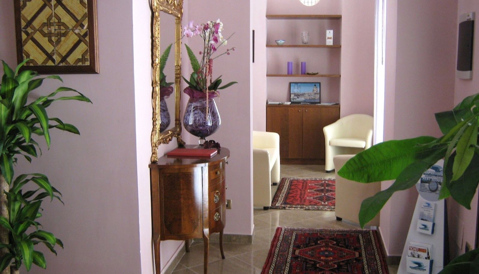 Hall - Garibaldi Relais
