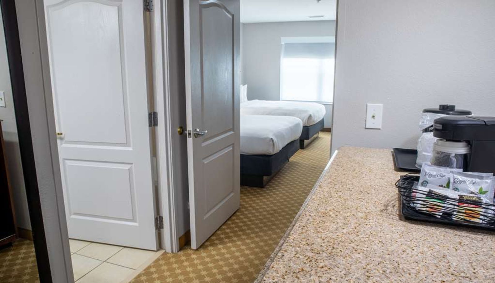 Room - Country Inn & Suites by Radisson Wilmington NC