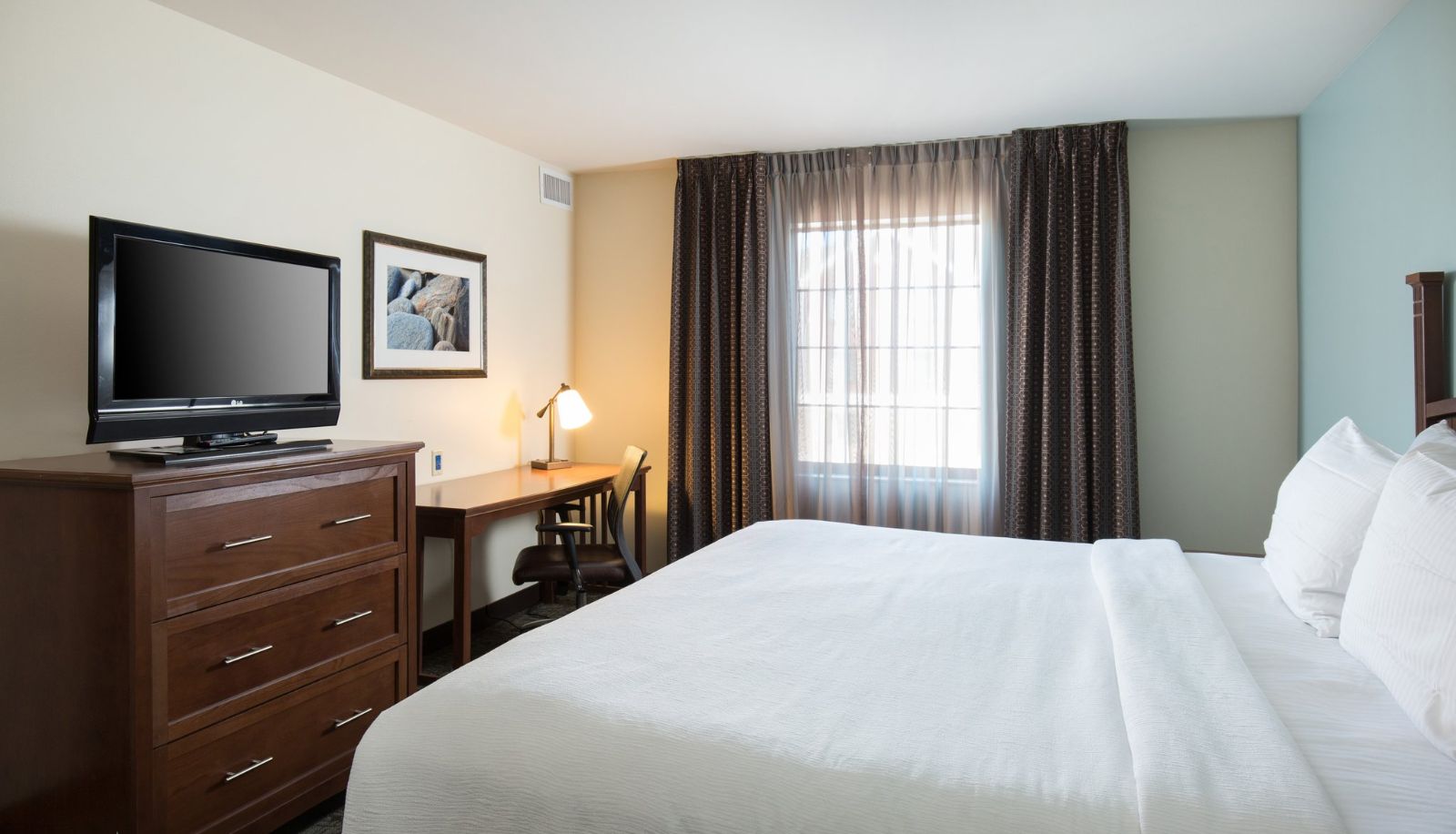 Room - Staybridge Suites TOLEDO - MAUMEE by IHG