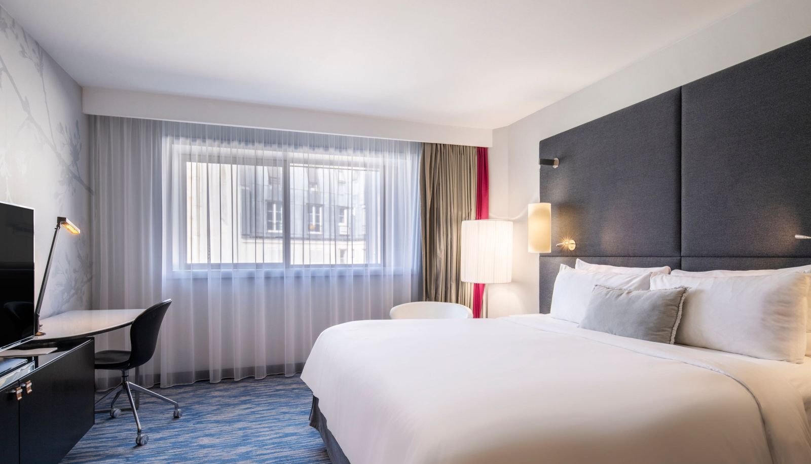 Zimmer - Renaissance Paris Arc de Triomphe Hotel