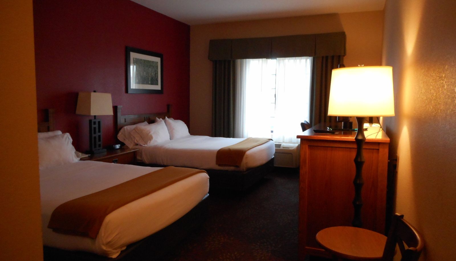 Room - Holiday Inn Express & Suites LOGAN by IHG