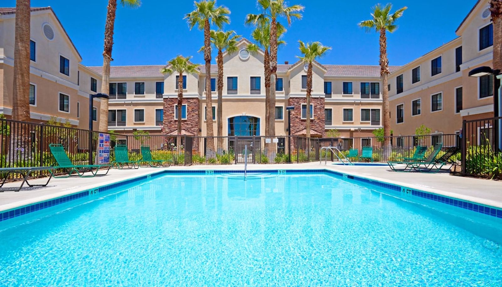 Piscine - Staybridge Suites PALMDALE by IHG