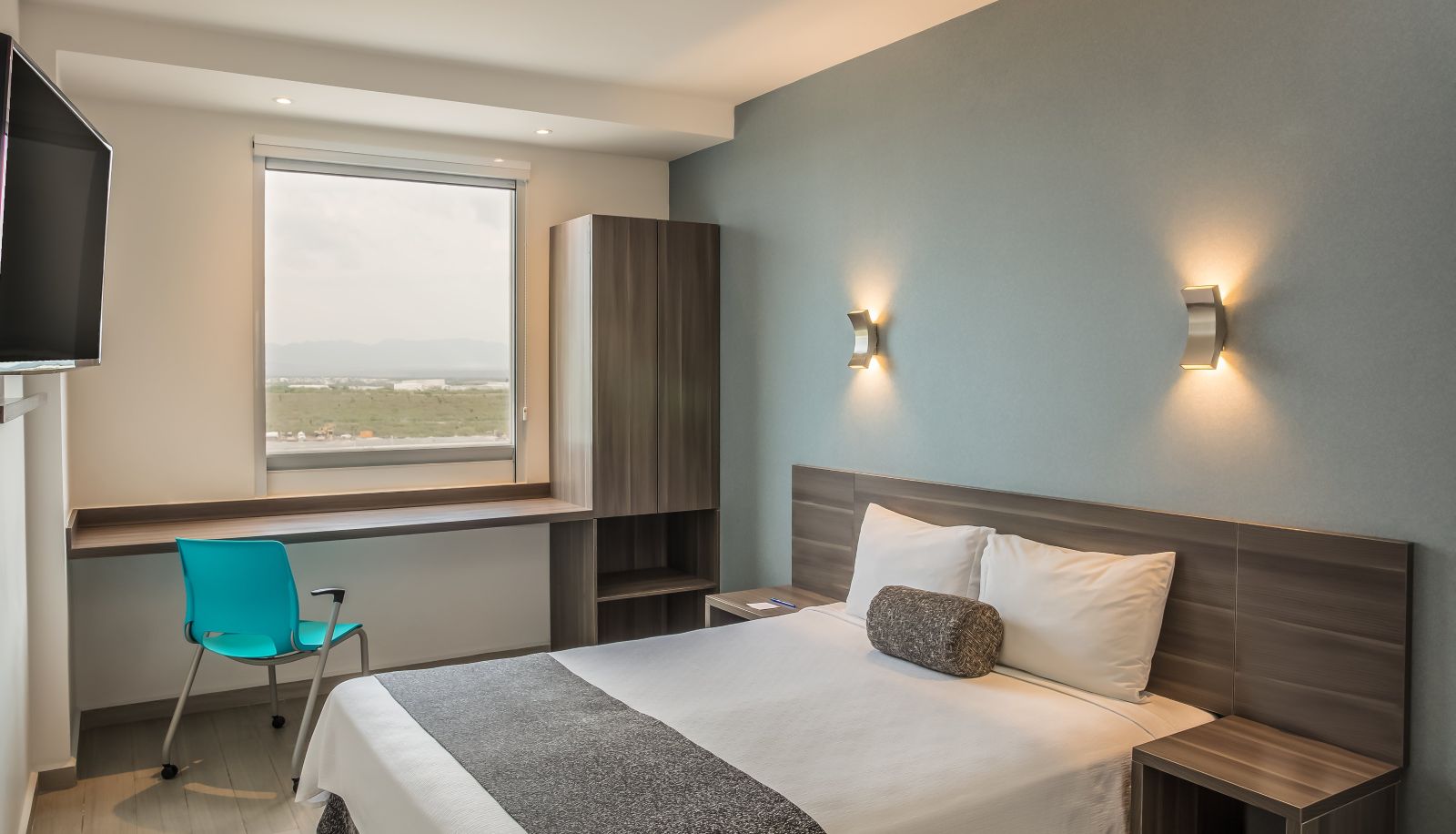 Kamer - One Monterrey Aeropuerto
