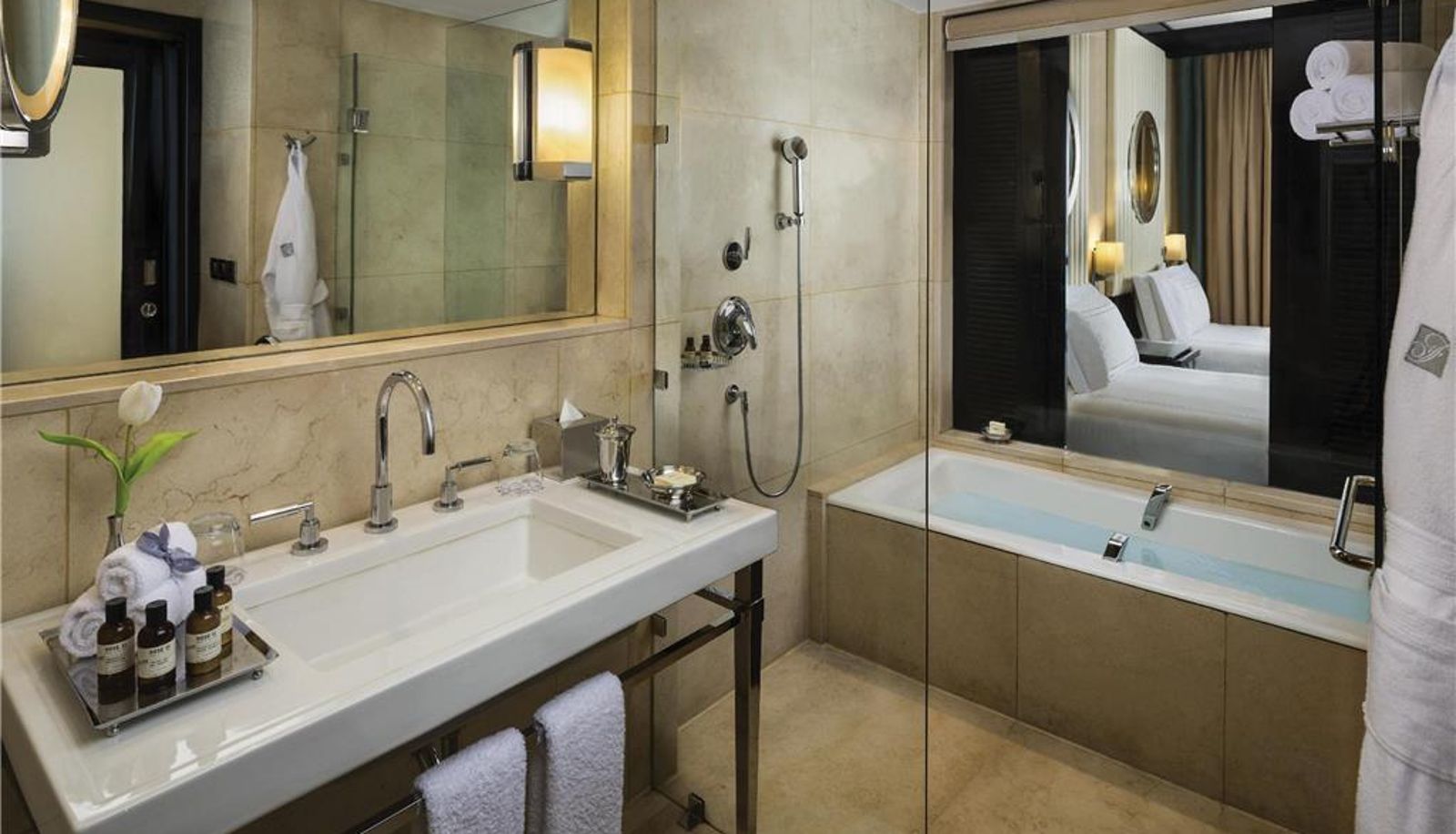 Zimmer - Fairmont Nile City