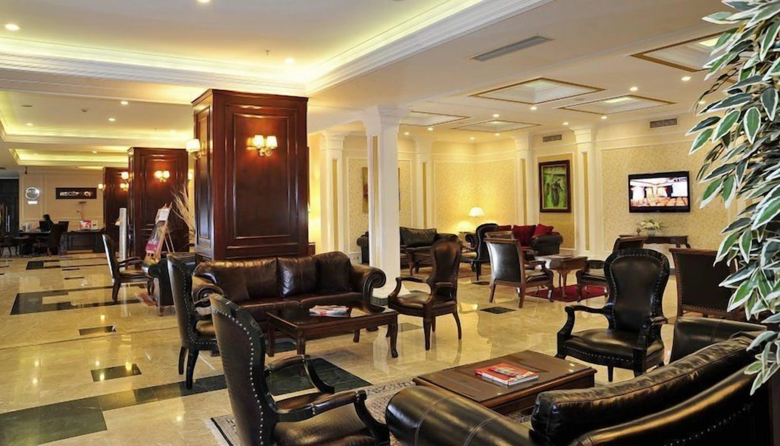 Hall - Monec Hotel