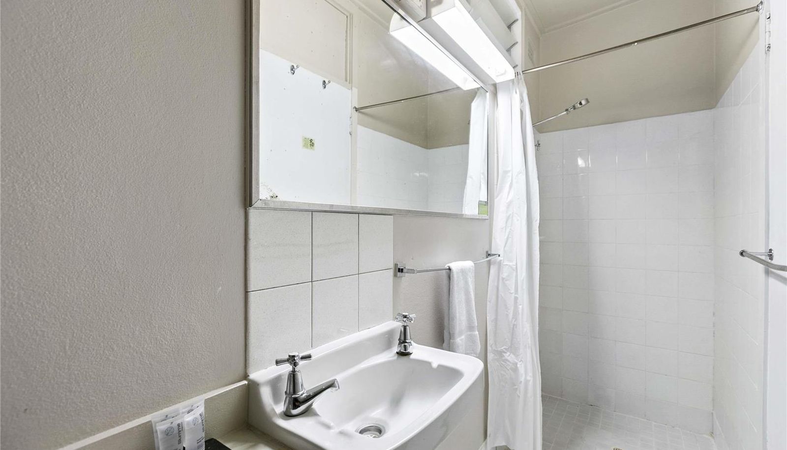 Room - Arkana Motel Maryborough SureStay Collection by BW