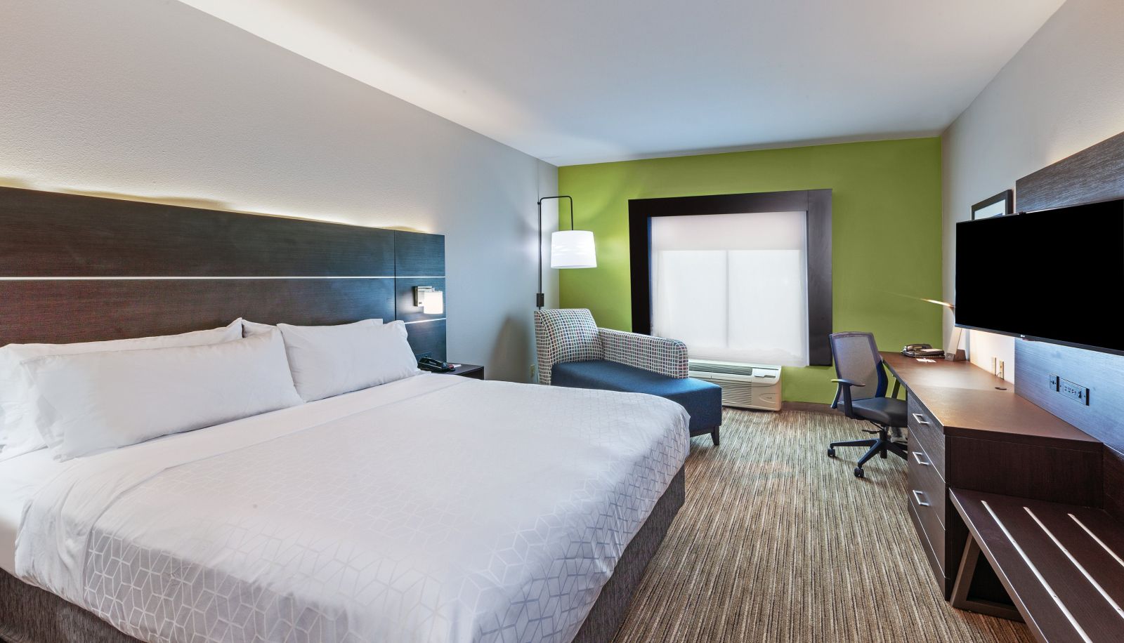Zimmer - Holiday Inn Express & Suites SEALY by IHG