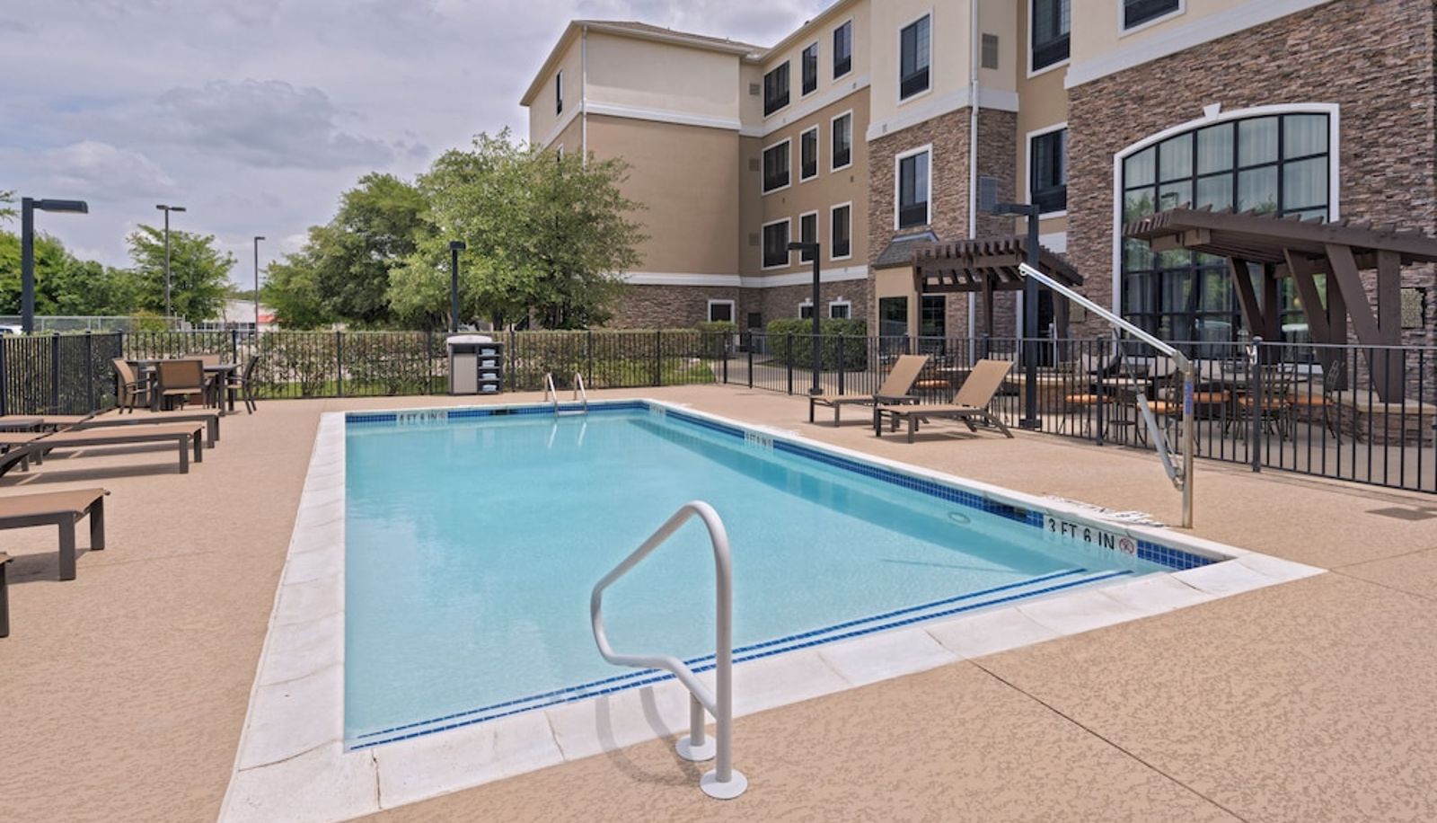 Pool - Staybridge Suites AUSTIN NORTHWEST by IHG