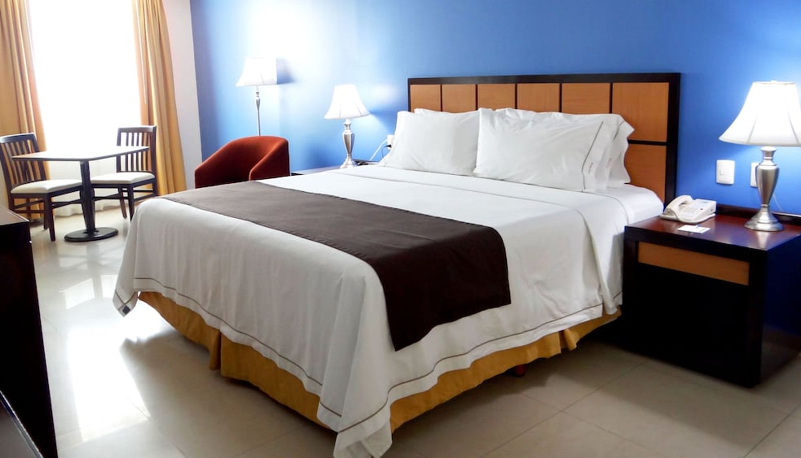 Suite - Holiday Inn Express PARAISO DOS BOCAS by IHG