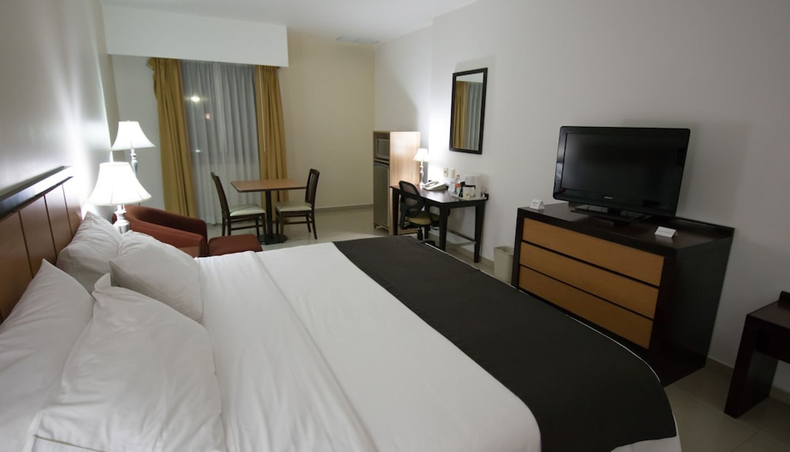 Suite - Holiday Inn Express PARAISO DOS BOCAS by IHG