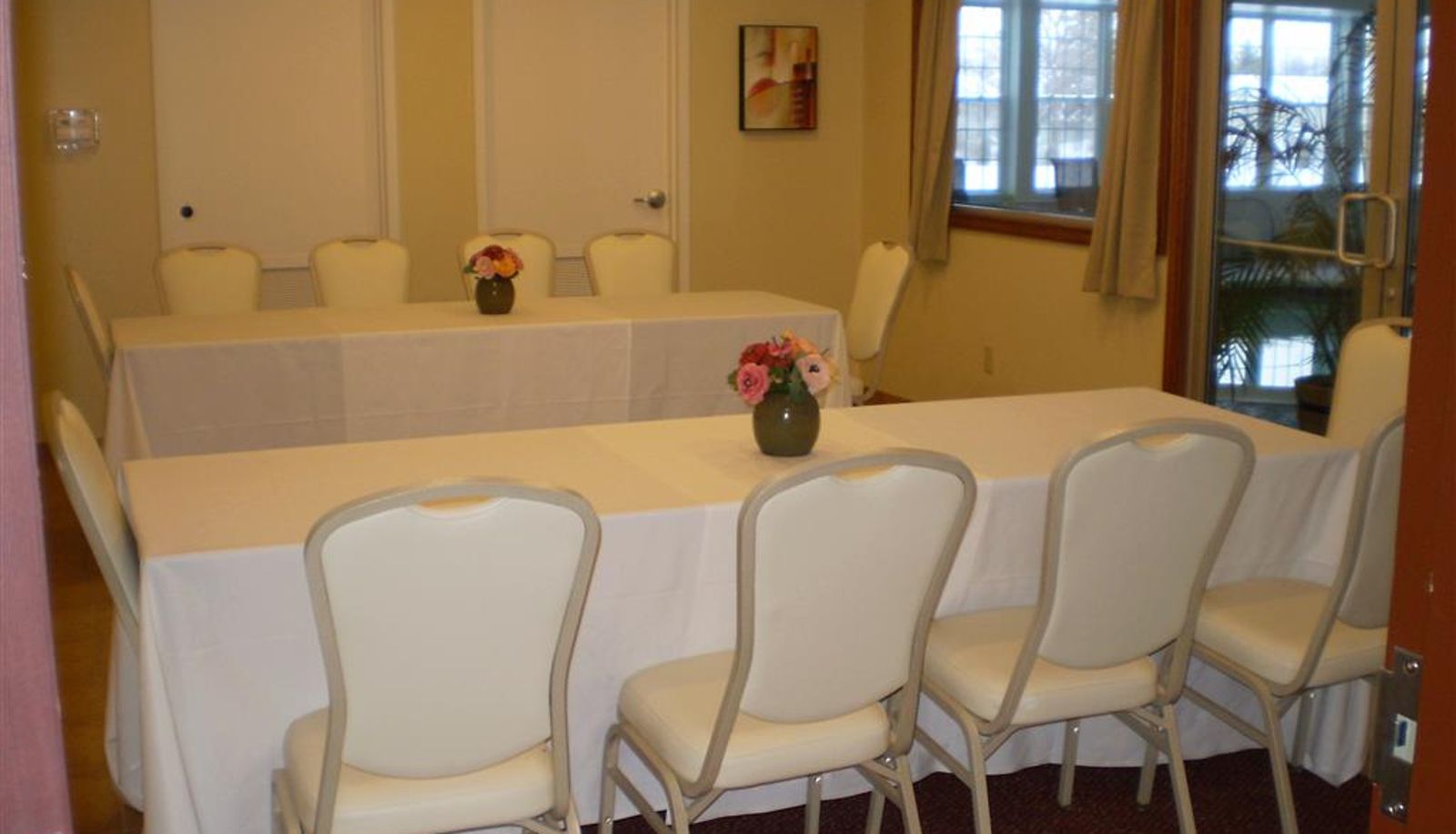 Camera - Best Western Plus Ticonderoga Inn & Suites