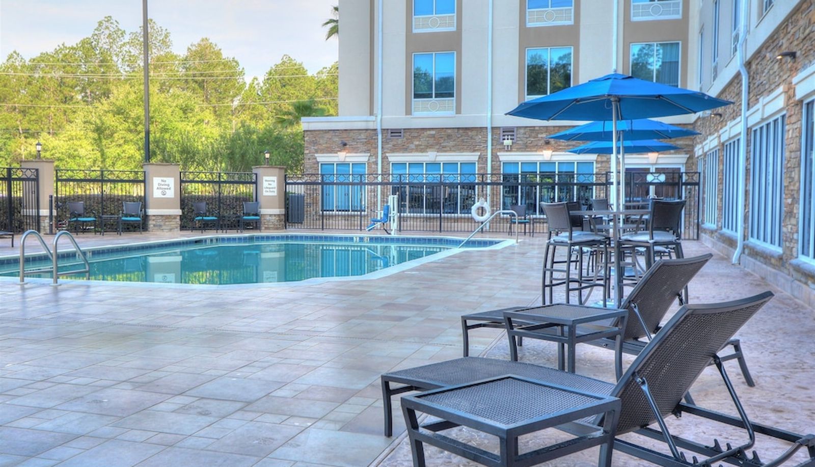 Pool - Holiday Inn Express & Suites MOBILE/SARALAND by IHG
