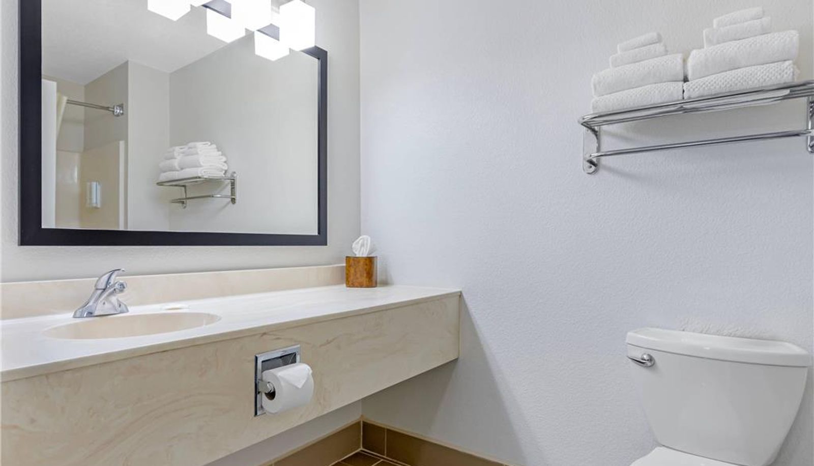 Zimmer - MainStay Suites Madison Airport