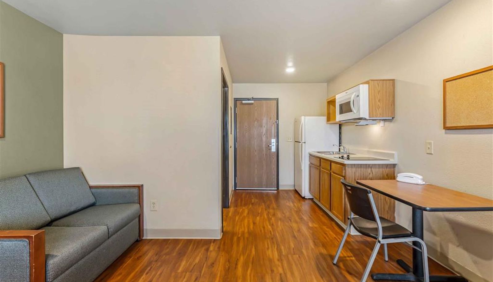 Zimmer - Extended Stay America Select Suites - Cleveland - Mentor