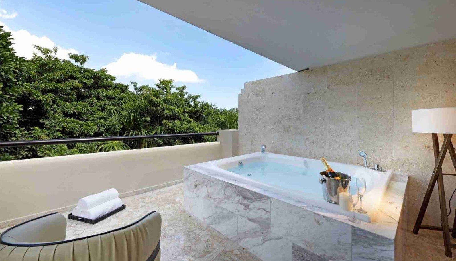 Suite - TRS Yucatan Hotel