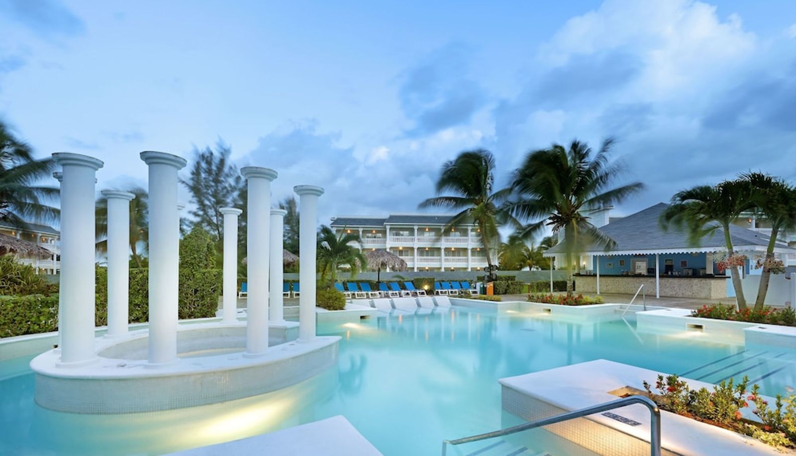 Piscine - Grand Palladium Lady Hamilton Resort & Spa All Inclusive