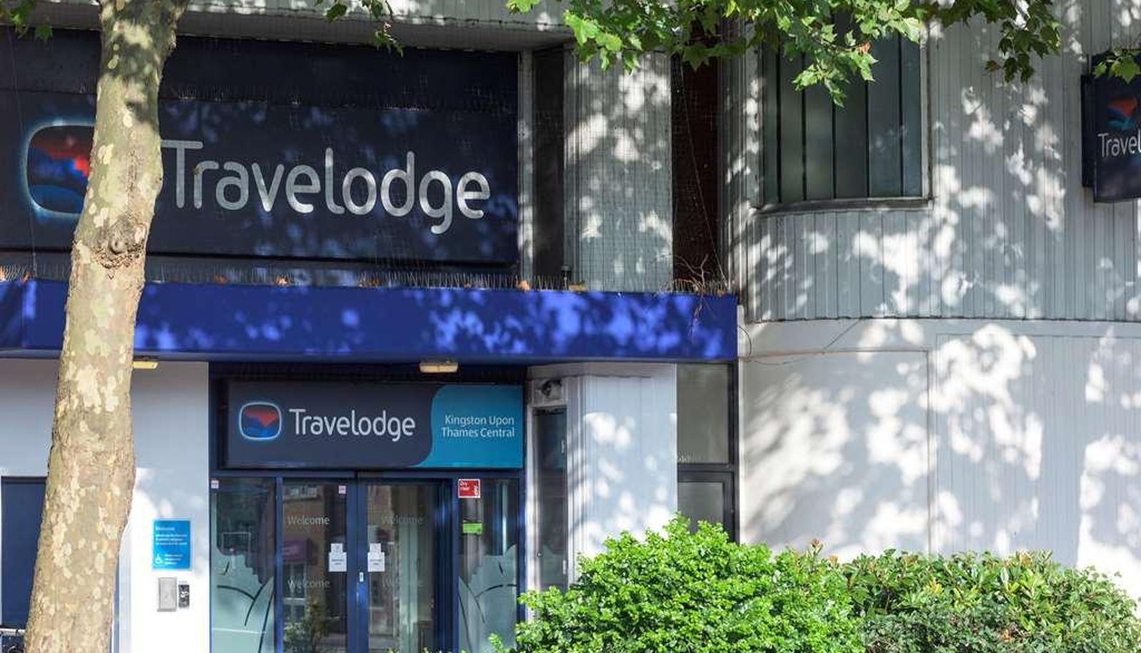 Widok na zewnątrz - TRAVELODGE KINGSTON UPON THAMES CENTRAL