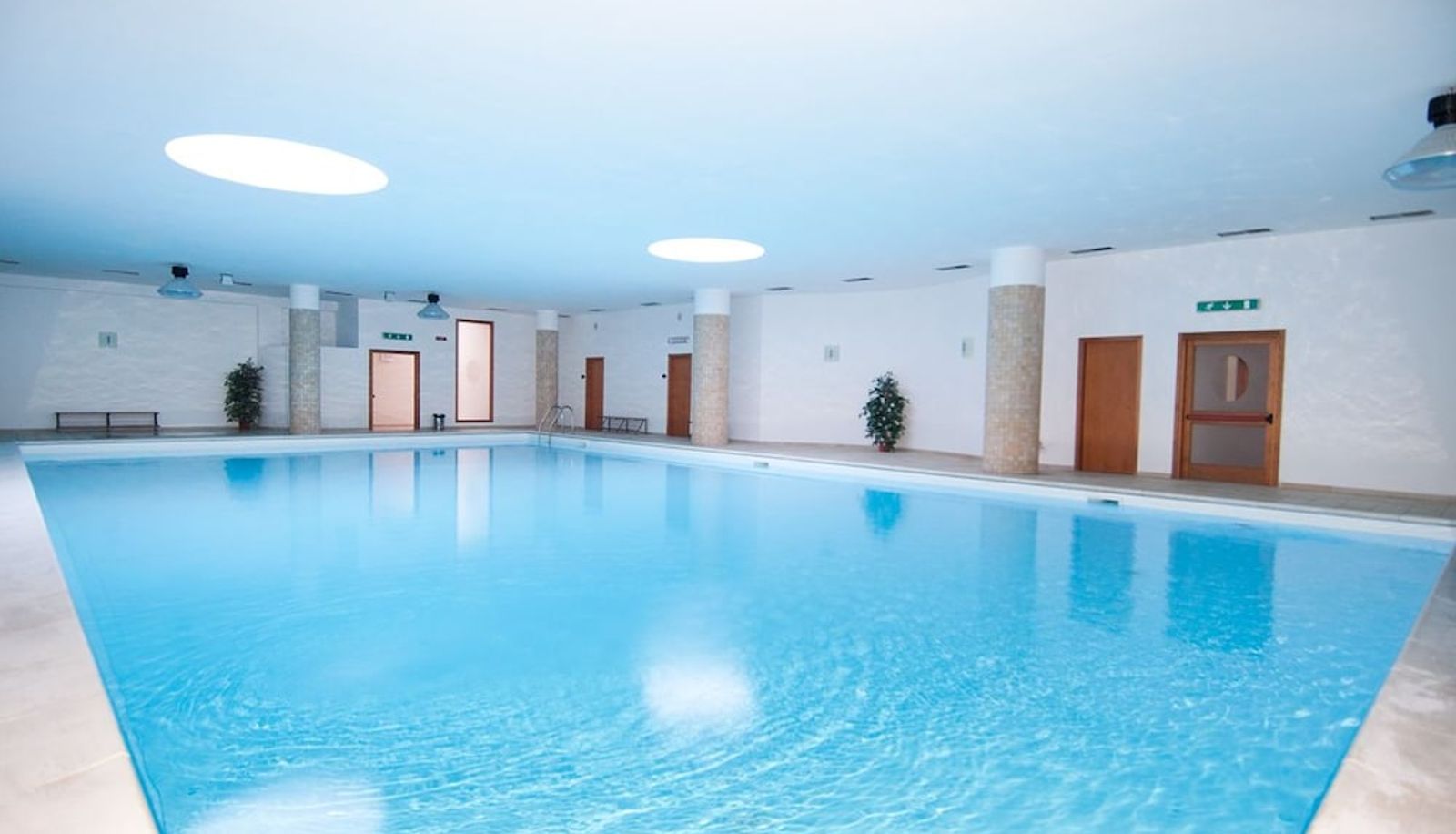 Piscine - Le Ginestre Family Wellness Hotel