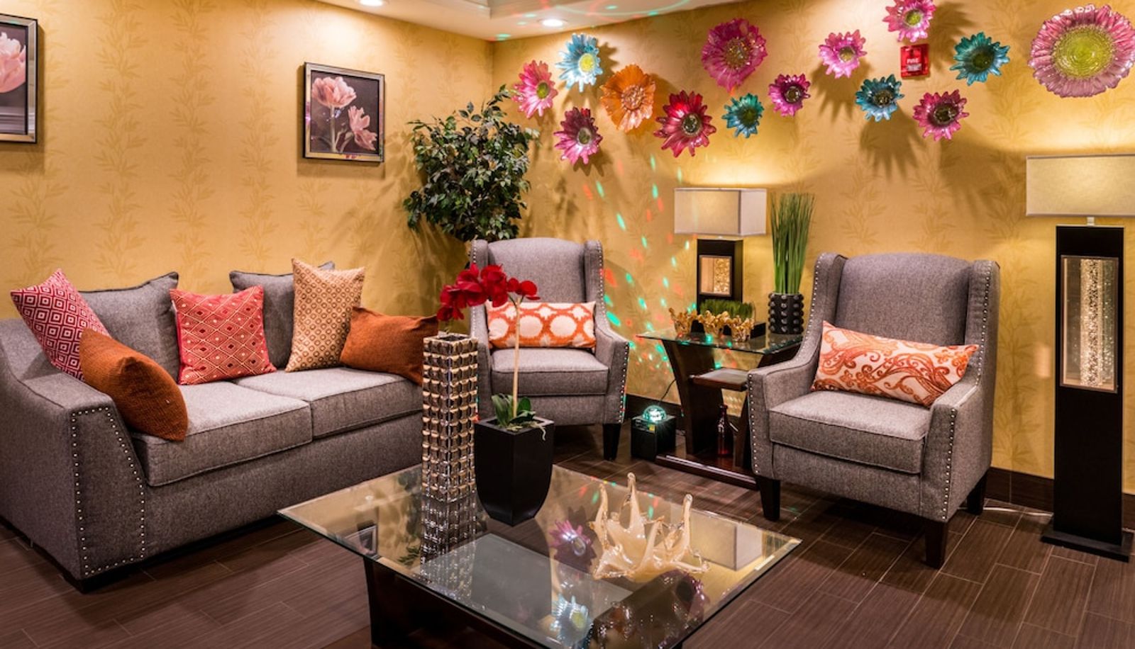 Lobby - Inn of the Dove Romantic Suites with Jetted Tub & Fireplace