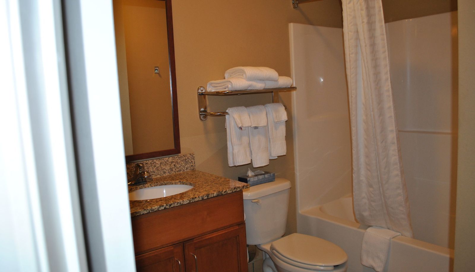 Room - Candlewood Suites COLONIAL HEIGHTS-FT LEE by IHG