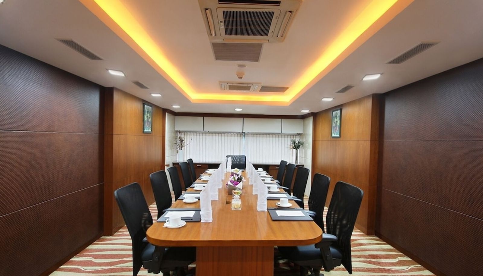 Meetingzimmer - Fortune Select JP Cosmos Bengaluru