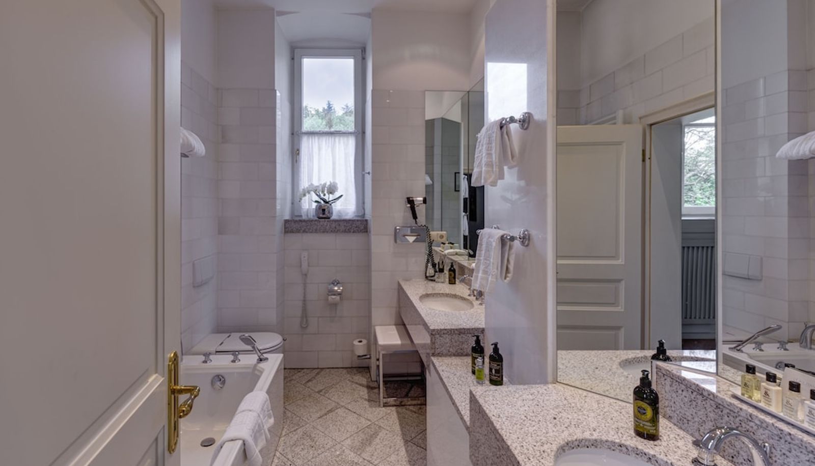 Suite - Schlosshotel Hugenpoet