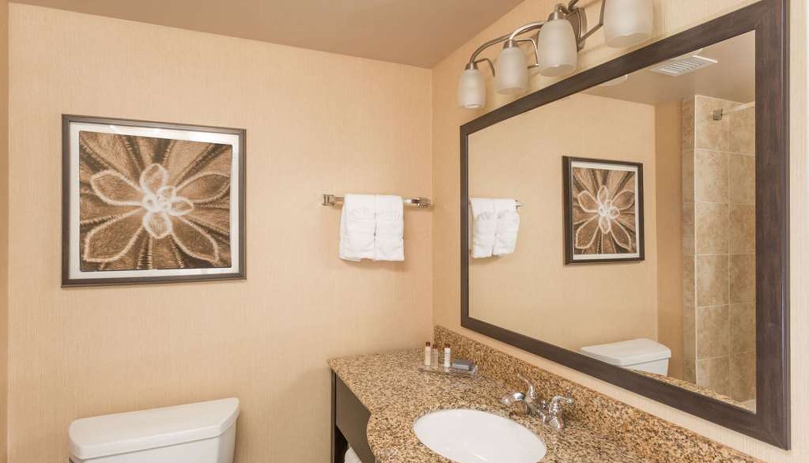 Room - Wingate by Wyndham Houma
