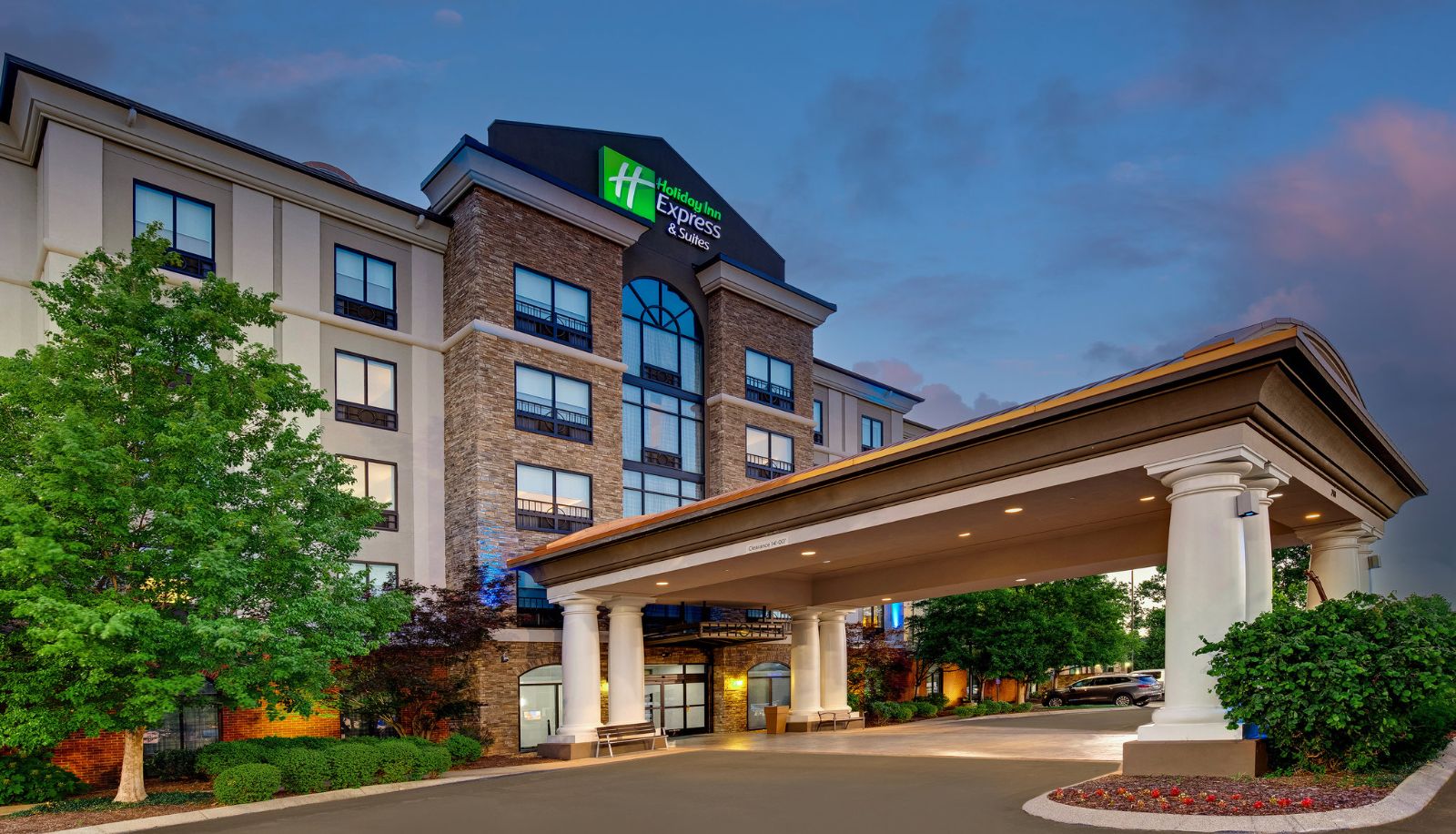 Info - Holiday Inn Express & Suites NASHVILLE-OPRYLAND by IHG