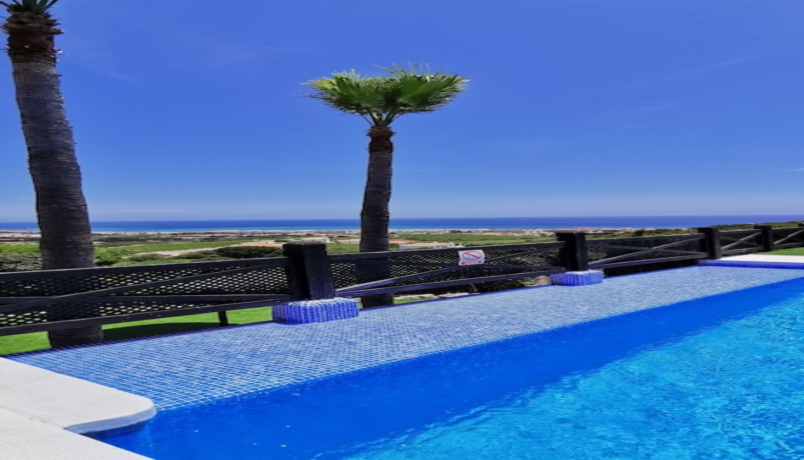 Basen - Apartamentos Manilva Green