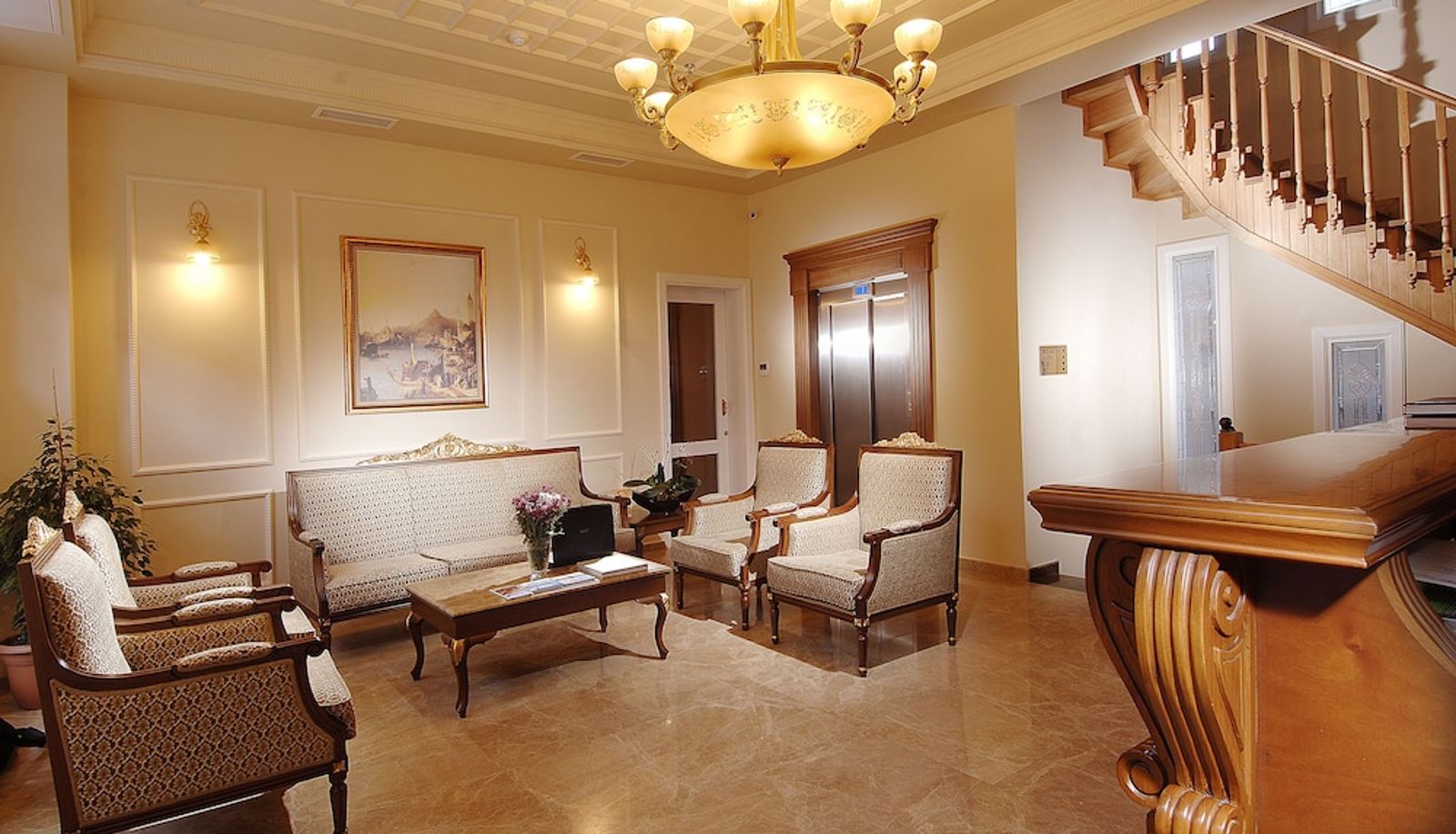Salón - Darussaade Istanbul - Special Class