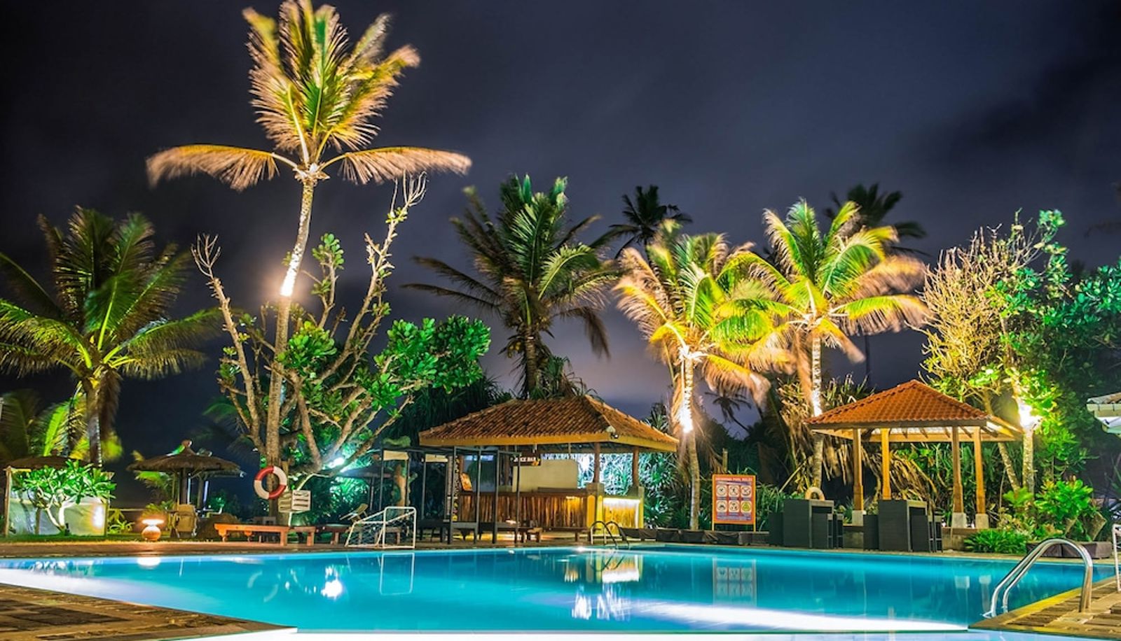 Piscine - Insight resort