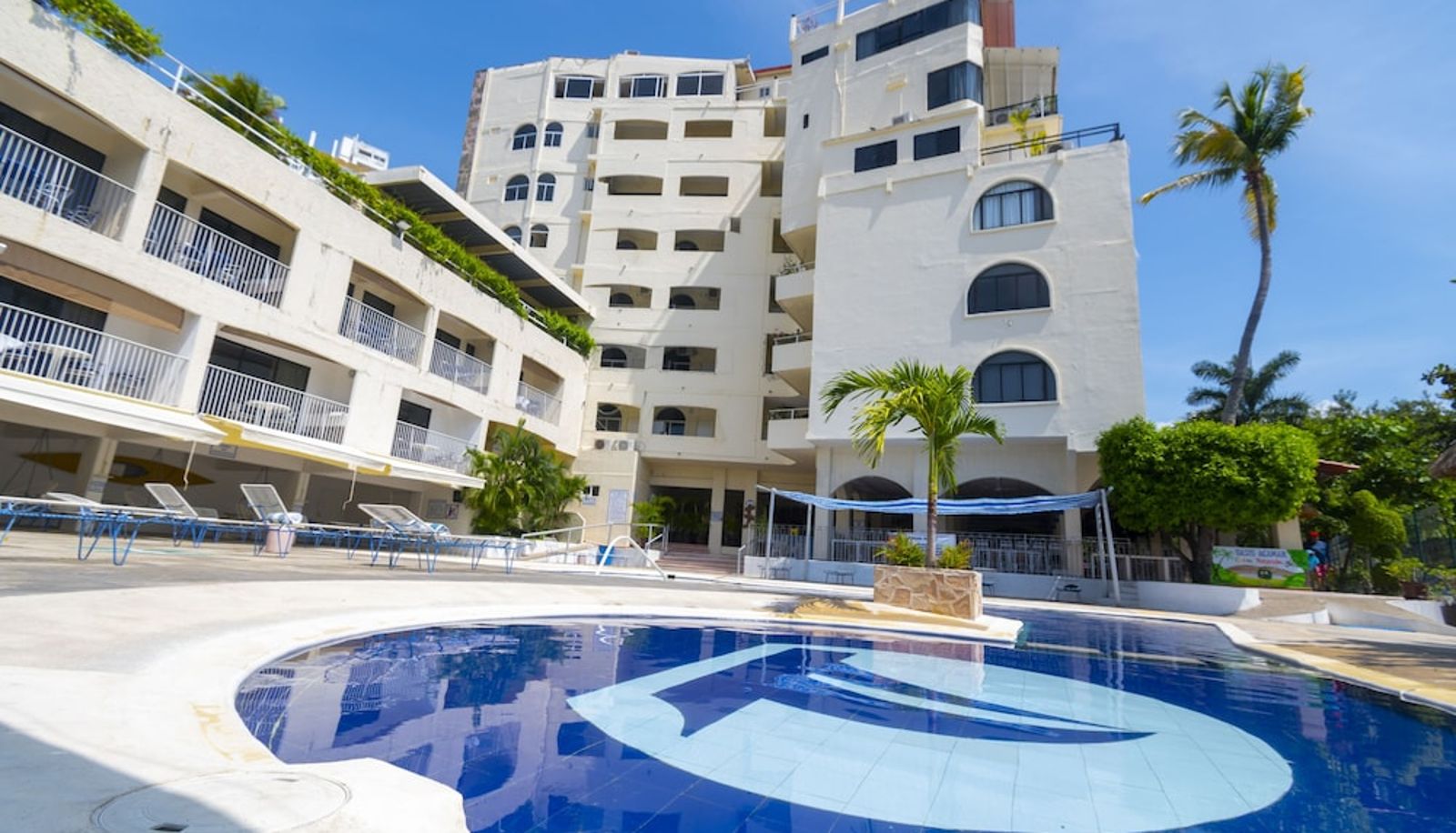 Pool - Acamar Beach Resort Acapulco